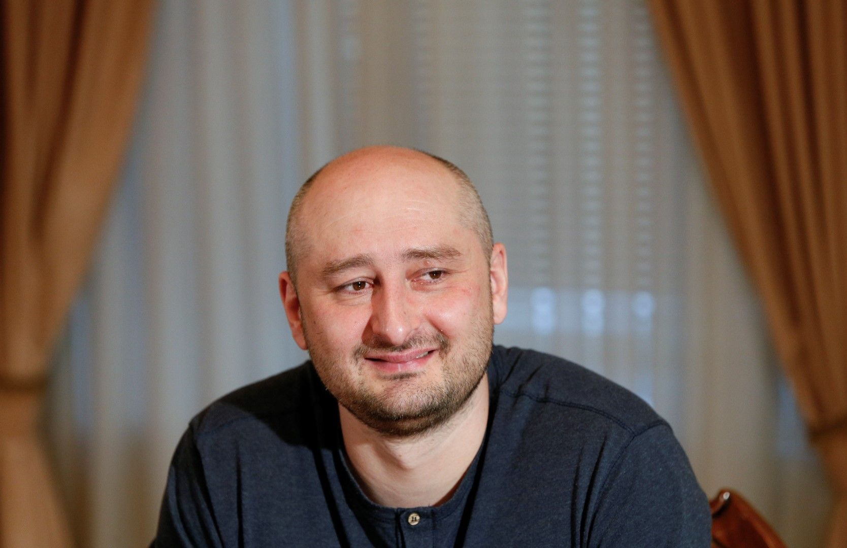Аркадий Бабченко инсценира собственото си убийство