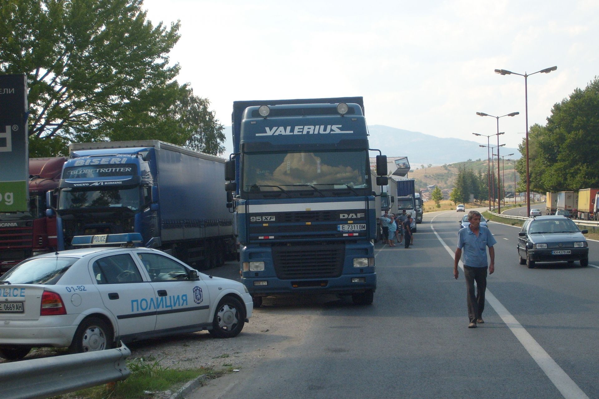За държавното радио Кристин Рево Д"Алон Бонфоа каза, че голяма част от българските водачи на камиони "взимат дрога