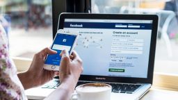 Фейсбук отхвърли обвинението, че плащала за очерняне на свои критици