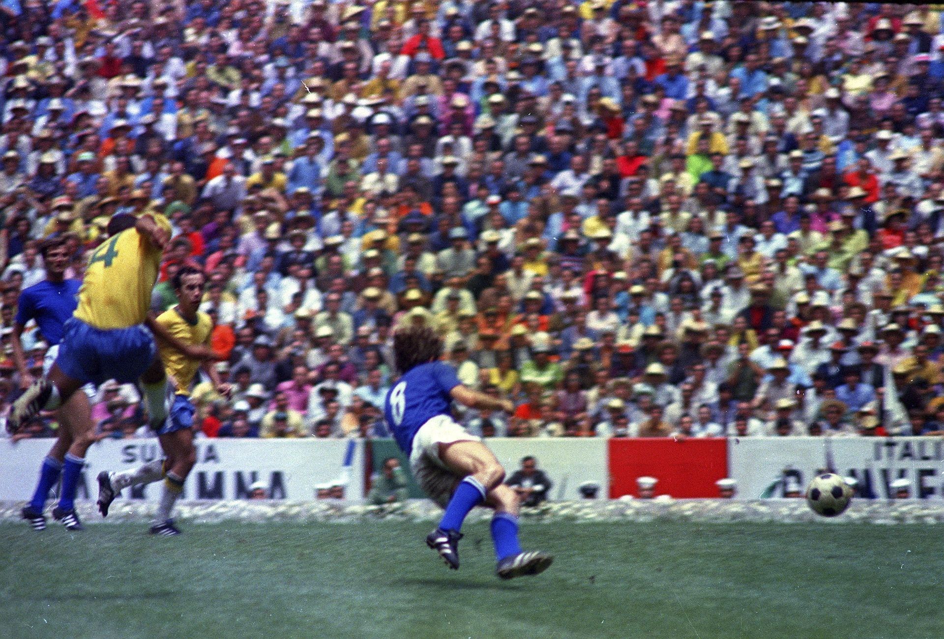 Голът на Карлос Алберто в този двубой също е със статут на ключов момент във футболната история.