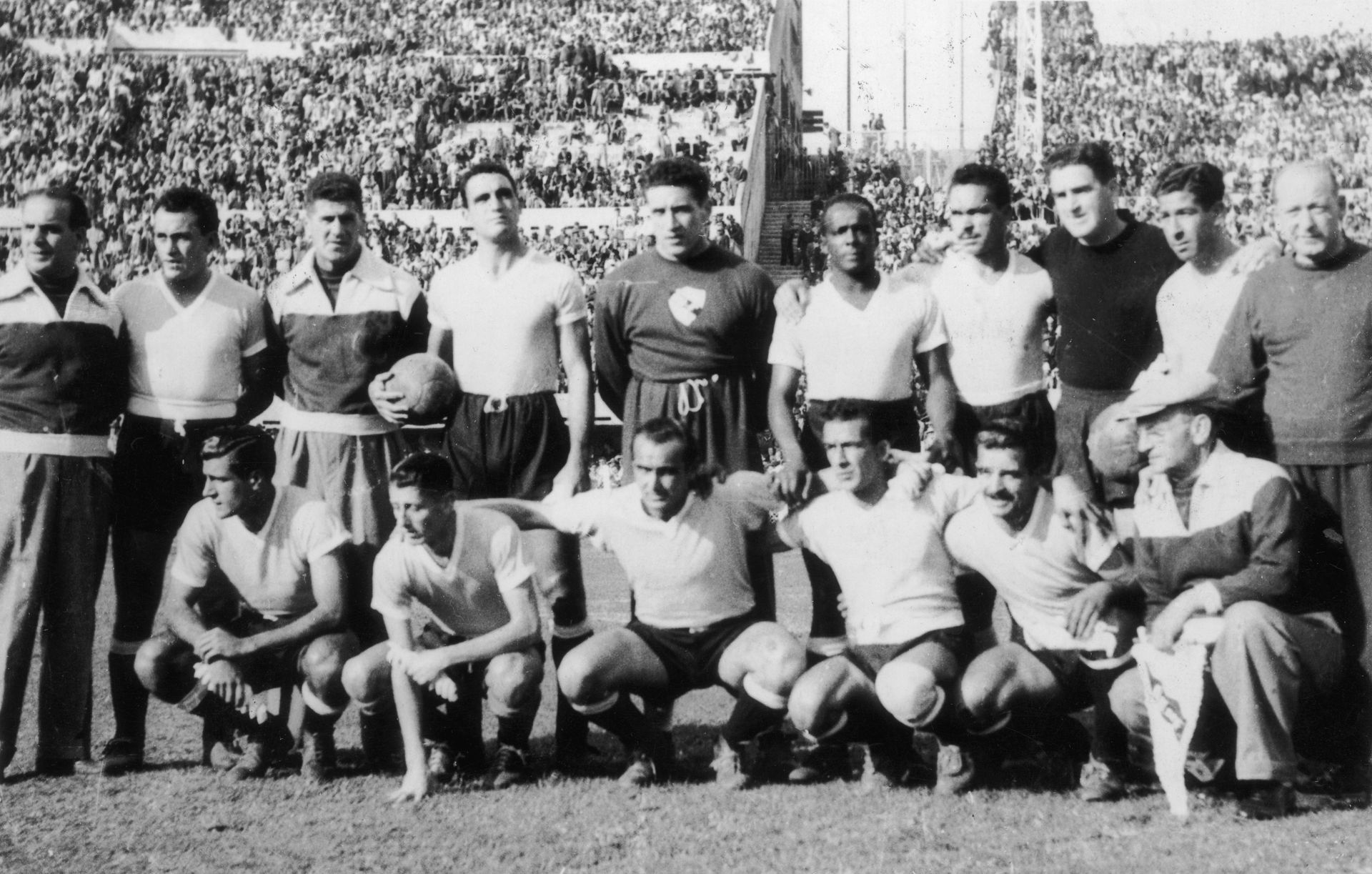 Тимът на Уругвай на Мондиал 1950.