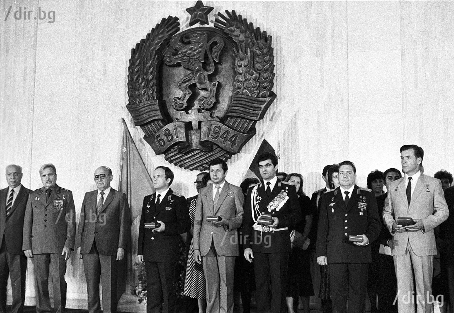 Александър Александров по време на церемонията по награждаването си
