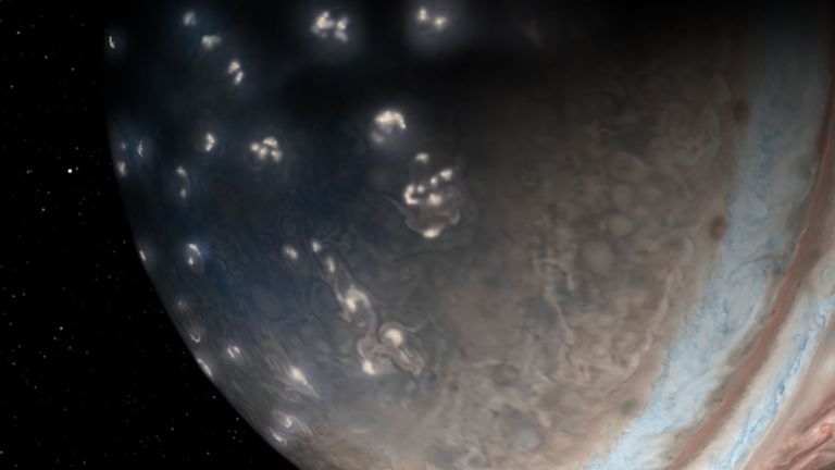 Какви са светкавиците на Юпитер