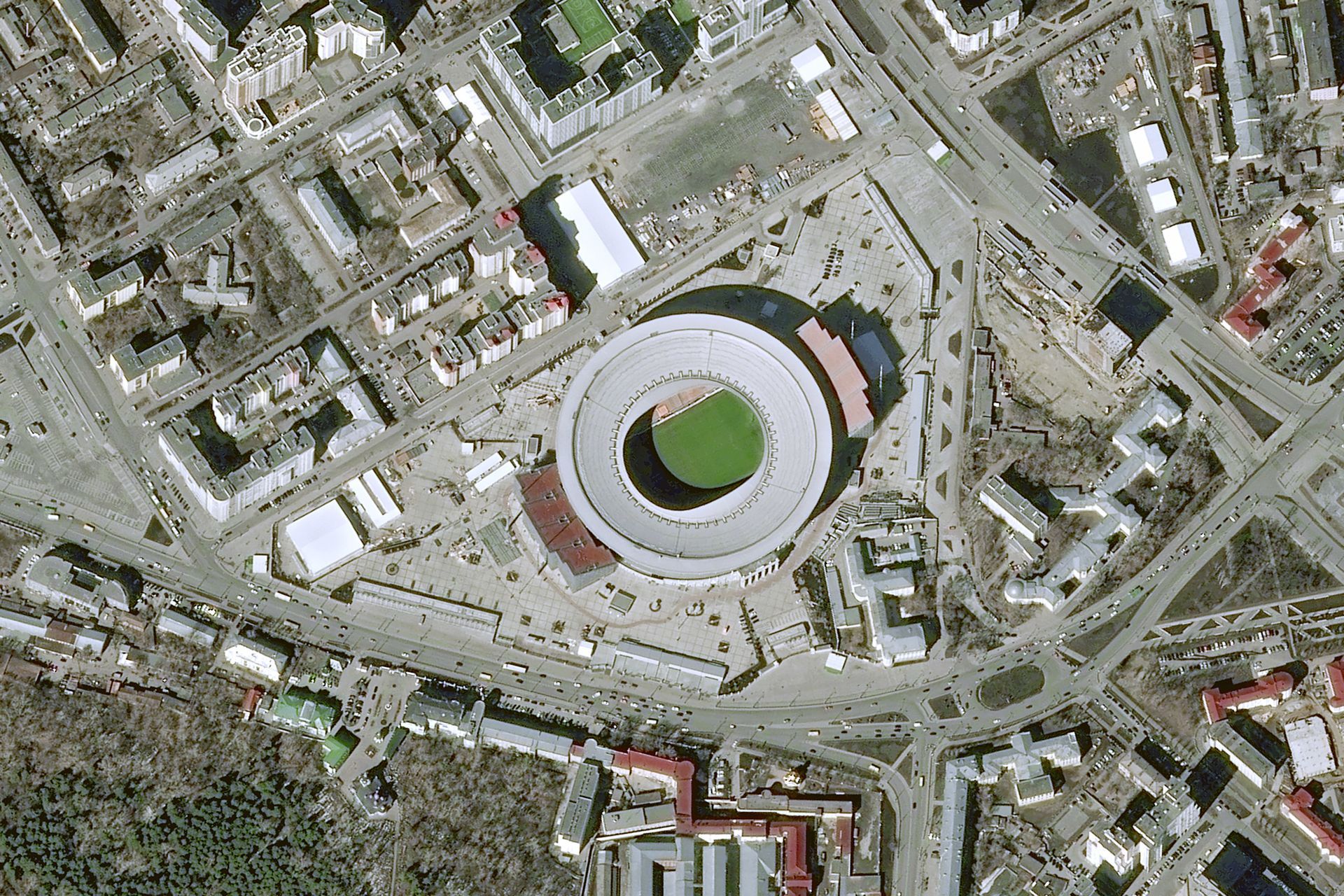 Стадион в Екатеринбург - 35-хиляден, приема само мачове в групата.