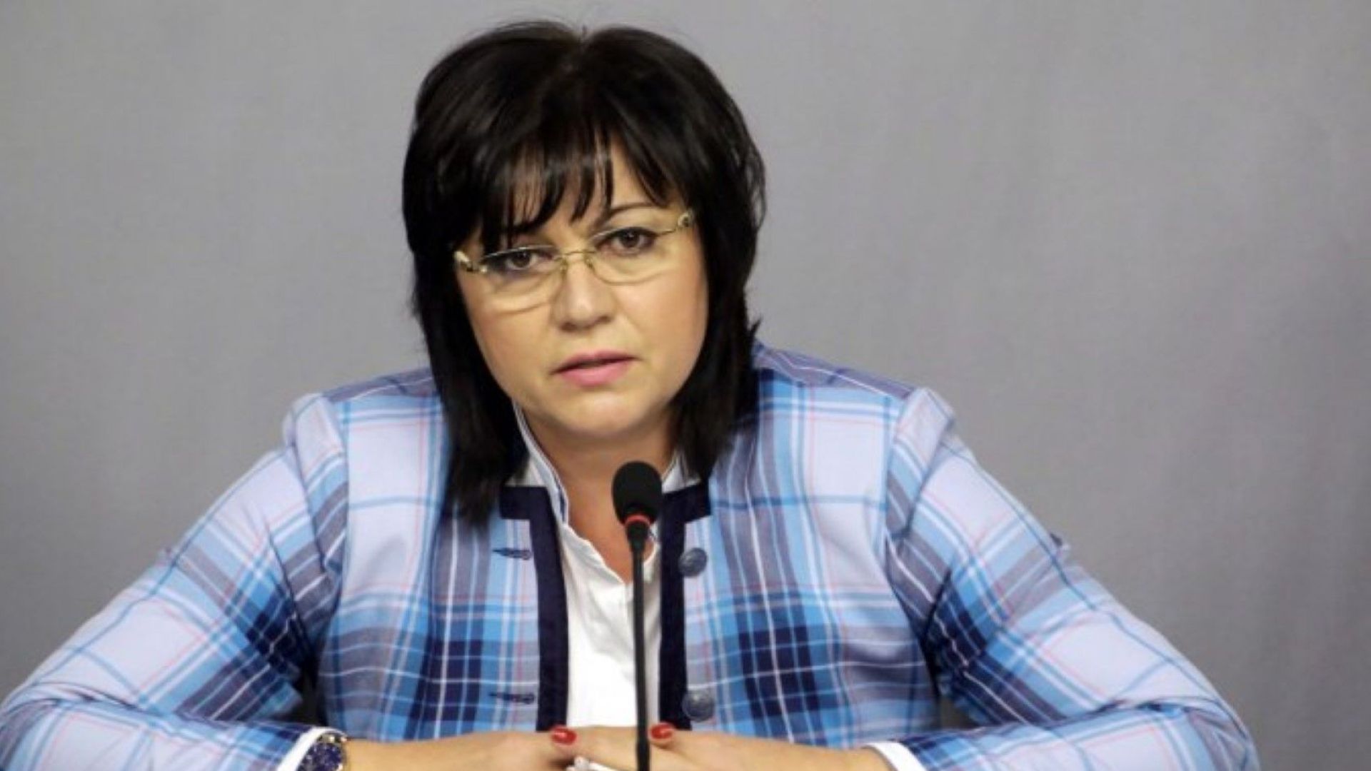 Корнелия Нинова: Борисов заблуждава хората за фалита на „Олимпик“
