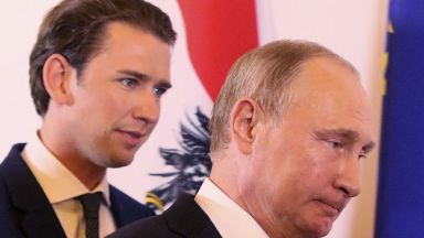 Помолен от Путин, Курц му урежда среща с Тръмп