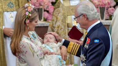 Кръстиха принцеса Адриен - най-младия член на шведското кралско семейство (галерия)