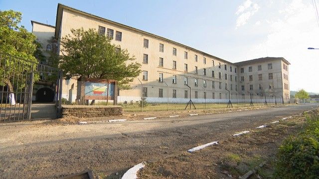Предвижда се сградният фонд на Дома в Бойчиновци да бъде преустроен в затворническо общежитие от закрит тип