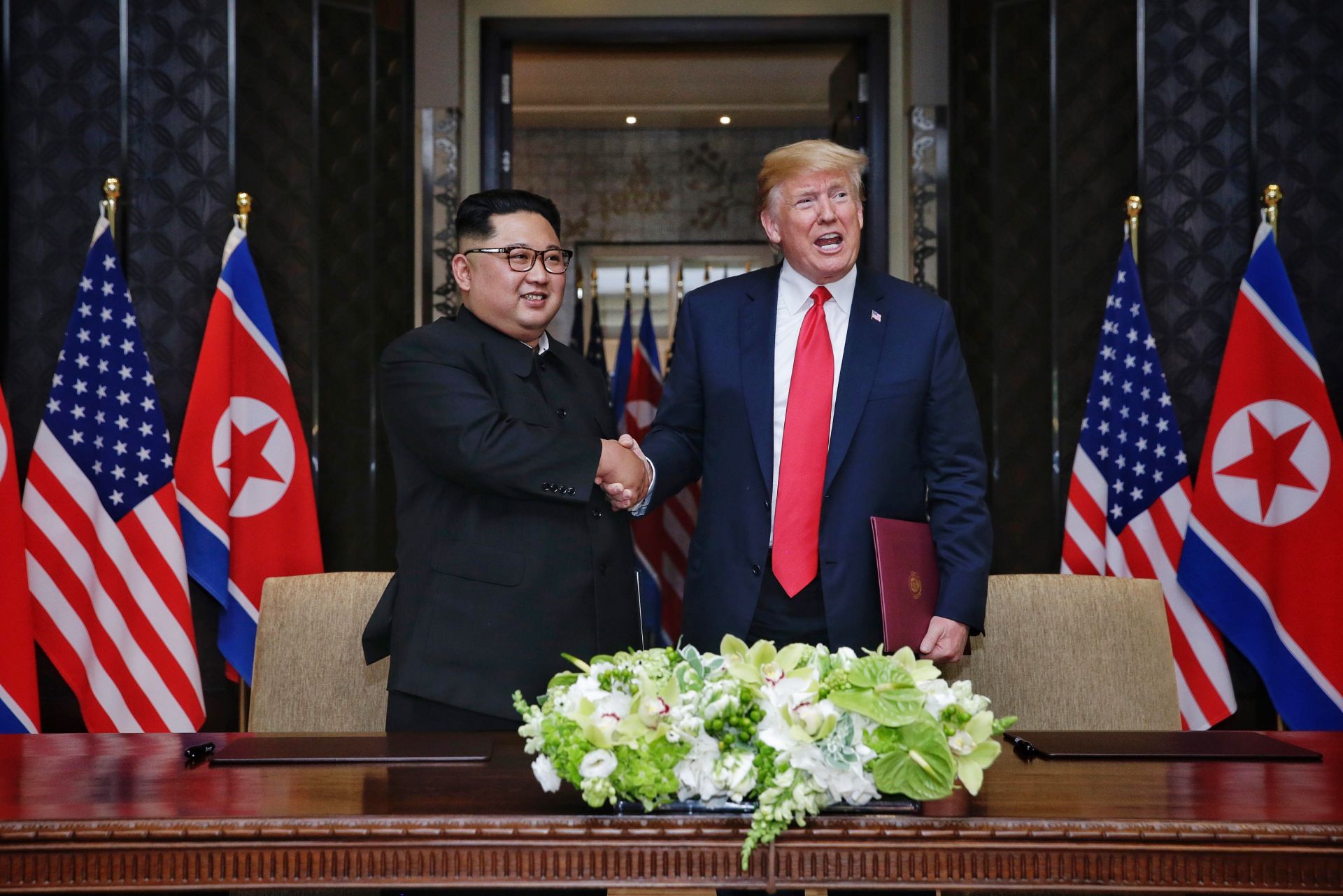 Президентът каза, че спирането на ядрените опити и ракетните изпитания са признак, че подходът му към Северна Корея работи