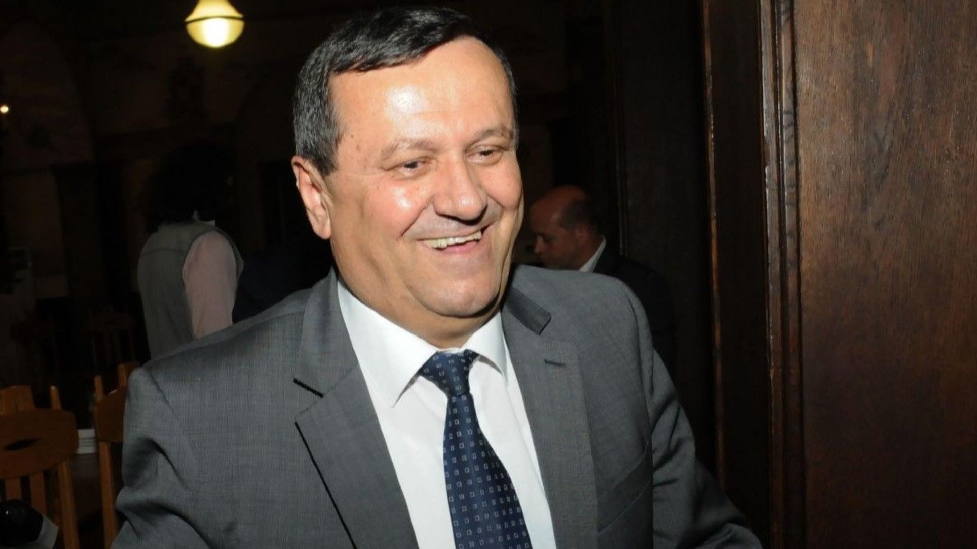 Депутатът от ДПС д р Хасан Адемов беше изписан от Военномедицинска