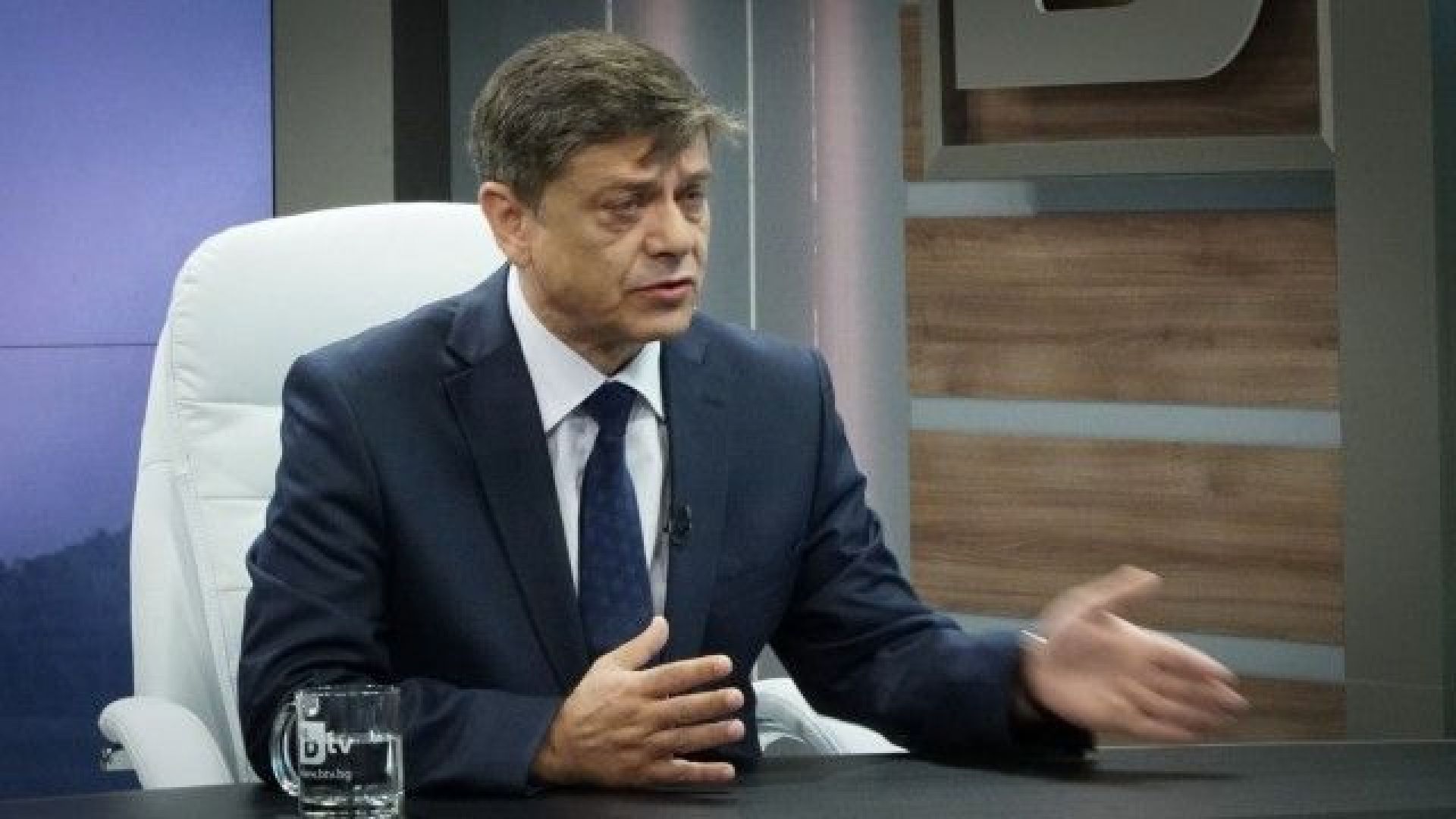 Трябва да се инвестира в сигурност и тази българска армия