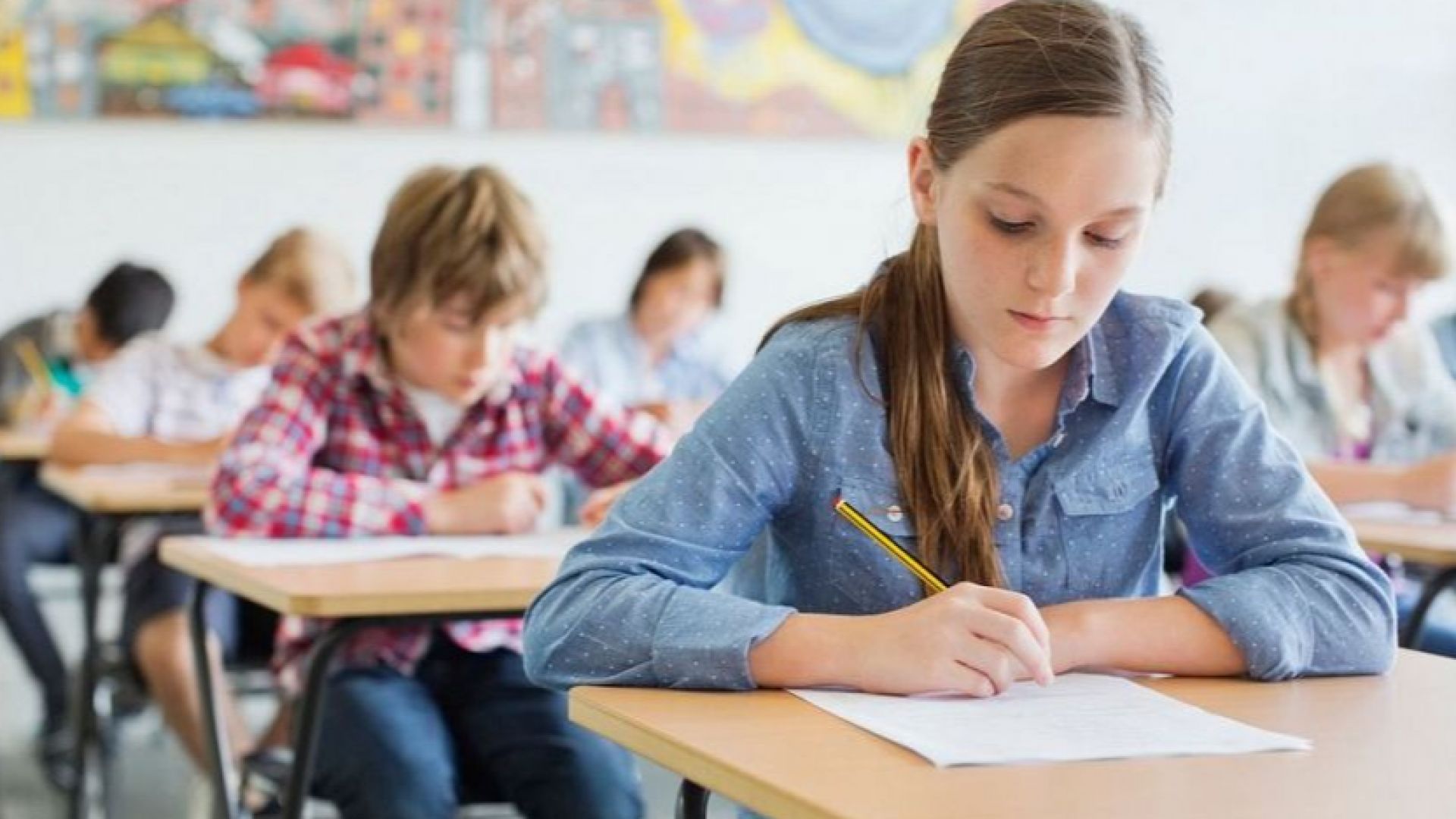 60 000 седмокласниците се явяват на външно оценяване по математика