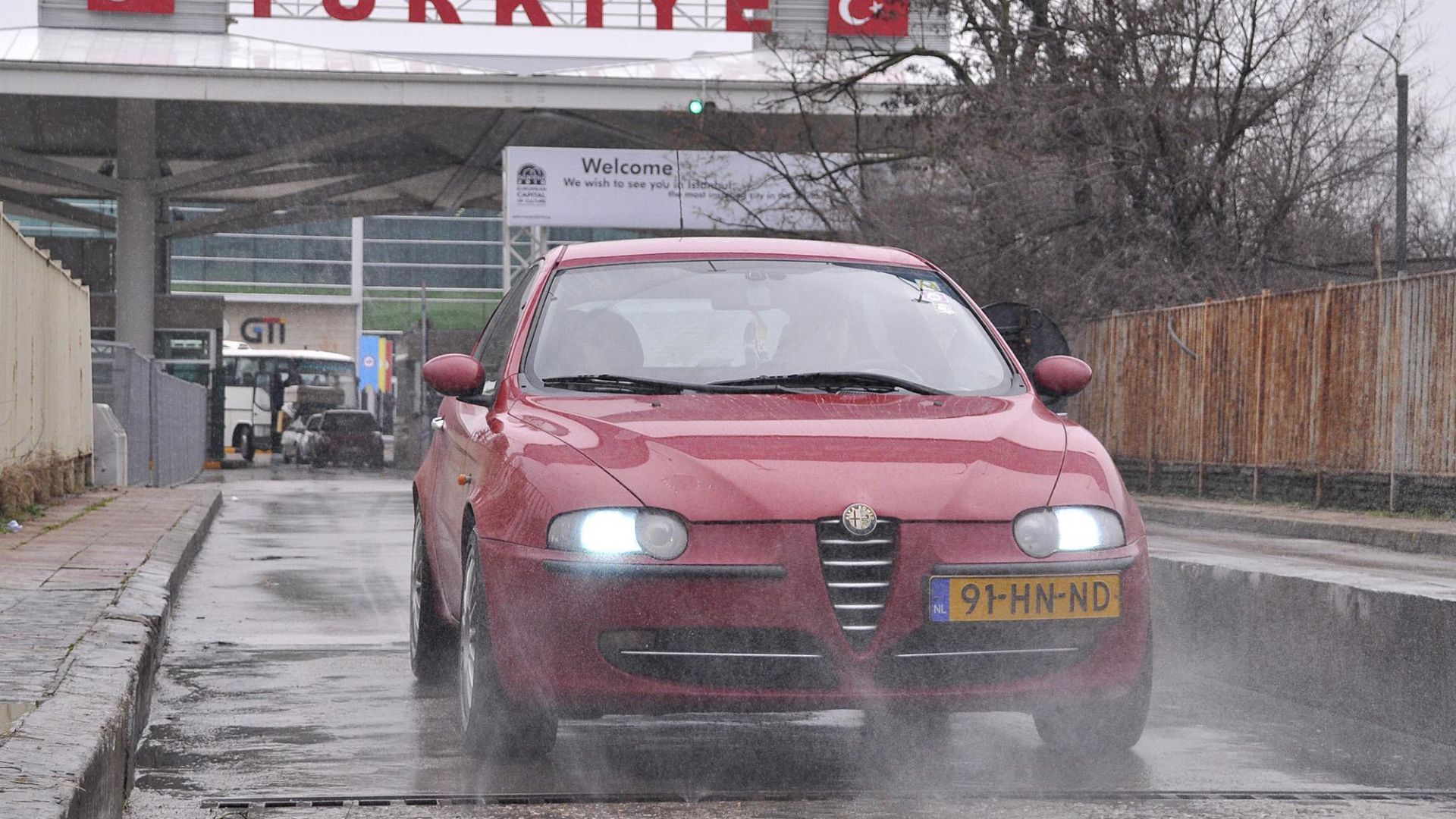 През Област Кърджали преминава голям транспортен поток към Гърция и