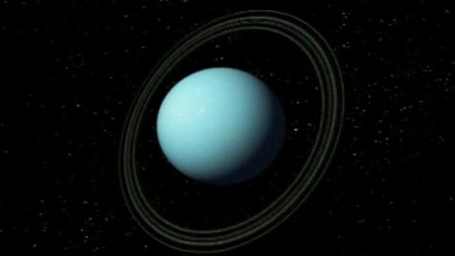 Уран има тънки пръстени