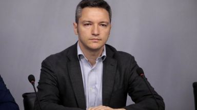 Вигенин: Отказът на Борисов да се срещне с Георге Иванов е намеса във вътрешен спор