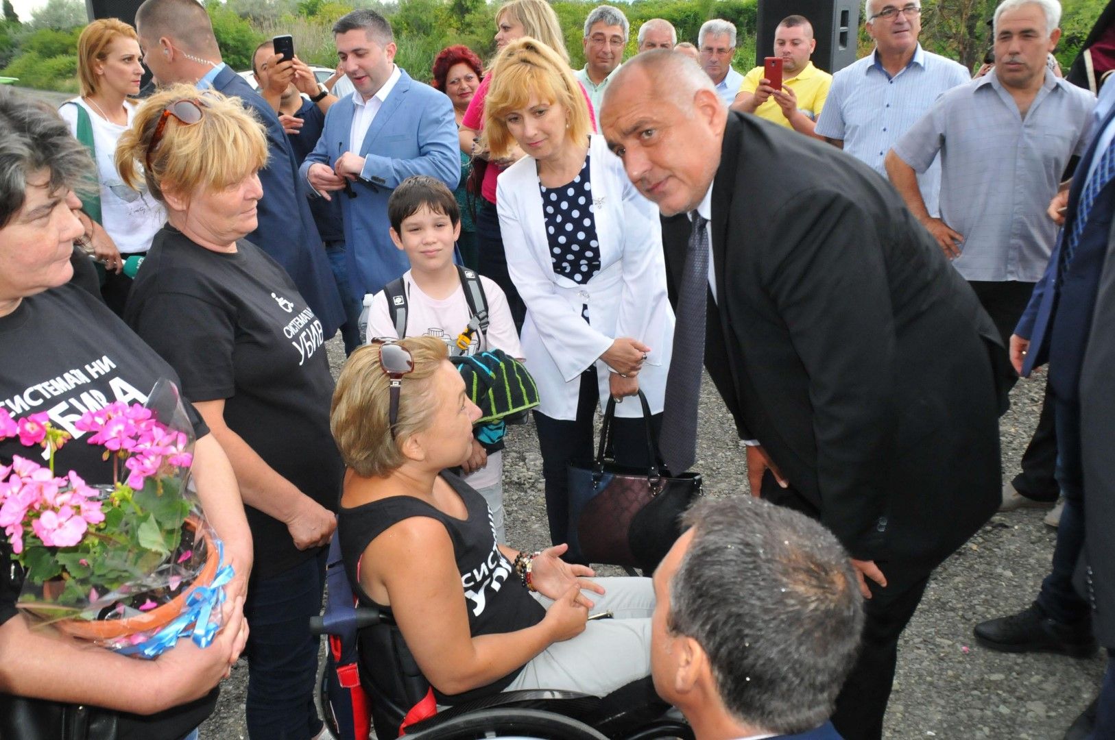 Бойко Борисов се срещна с хора с увреждания от Бургаско