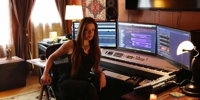 Първа жена пише музиката за супергеройски филм