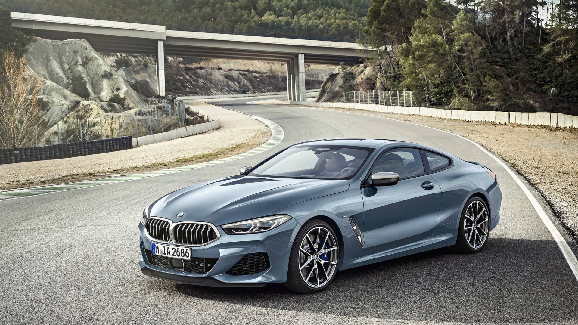 Стартират доставките на новото BMW Серия 8