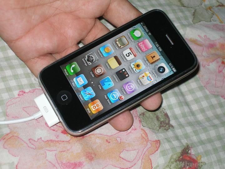 iPhone  3GS