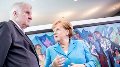 Германското правителство може да се разцепи заради бежанците