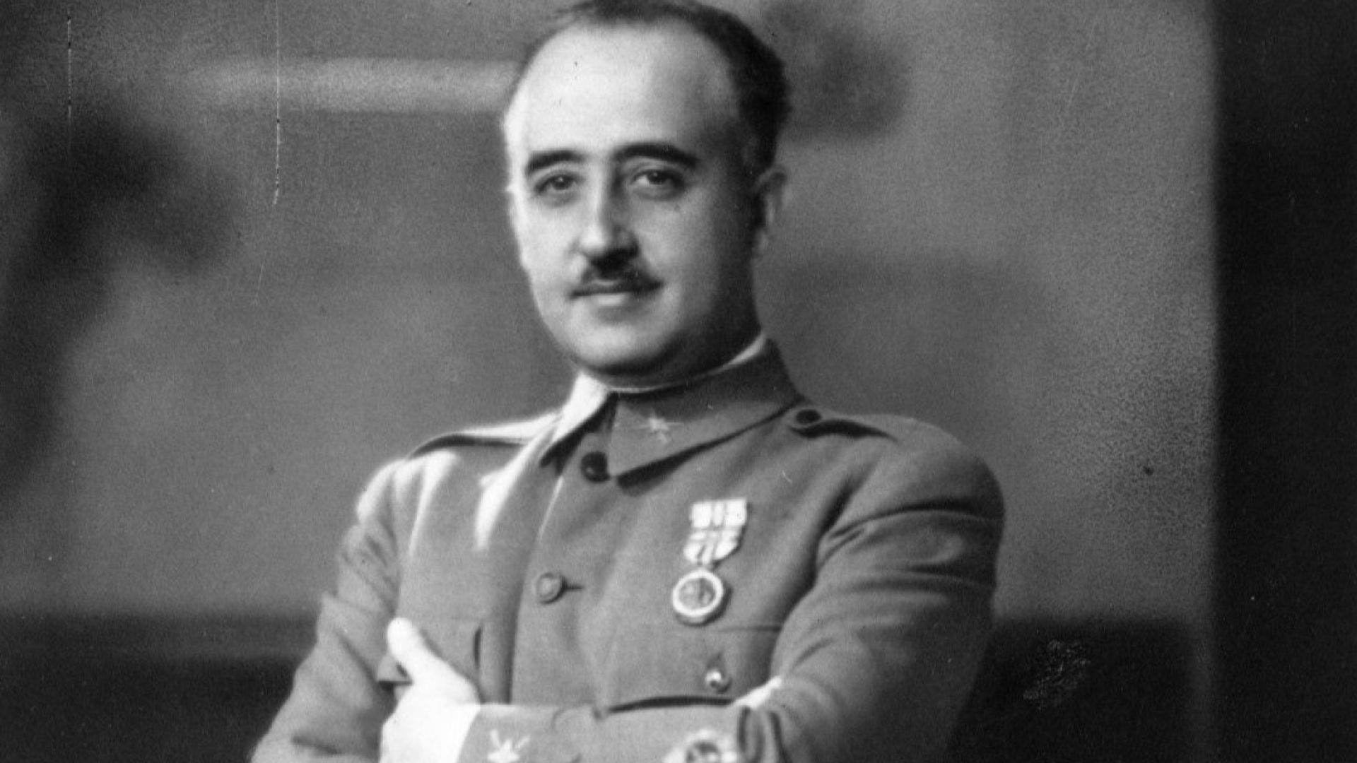 Тленните останки на испанския диктатор ген Франсиско Франко ще бъдат