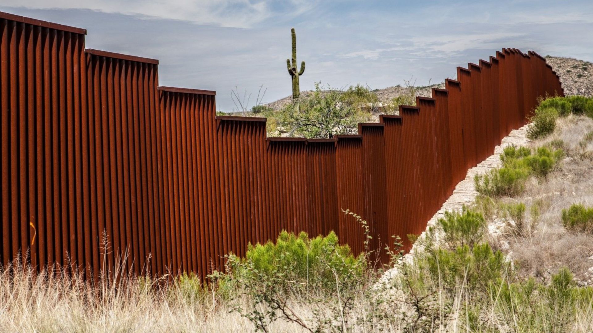 Президентът на САЩ Доналд Тръмп заплаши днес да затвори границата