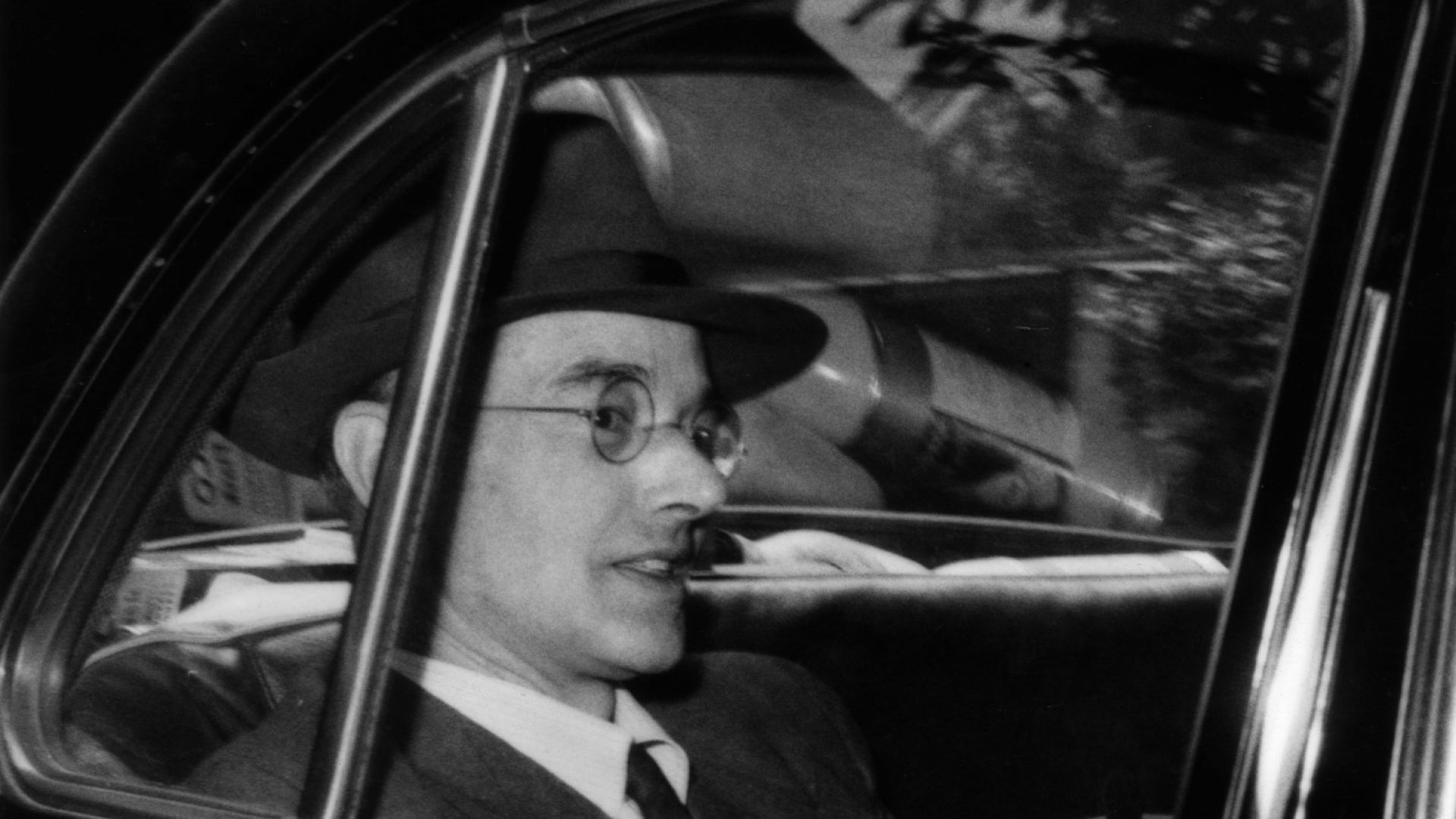 Клаус Фукс - германският физик шпионин, издал тайната на атомната бомба на СССР | dnes.dir.bg