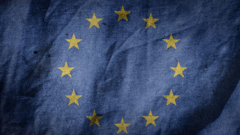 ЕС въвежда спорни правила за интернет