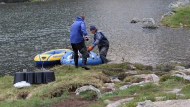 В района на Седемте рилски езера се провежда доброволческа акция