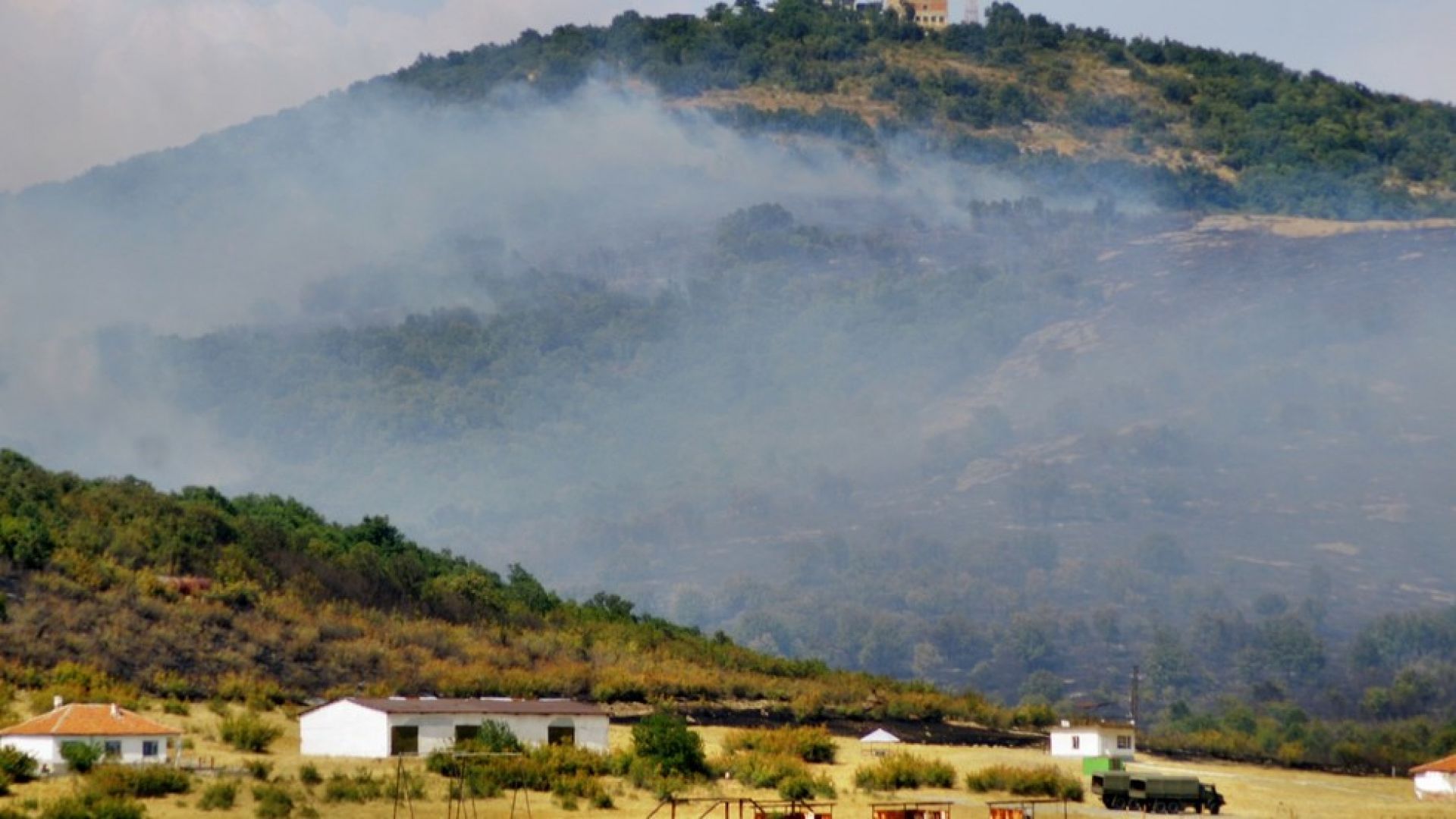 Ликвидираха пожара на Бакаджика край Ямбол