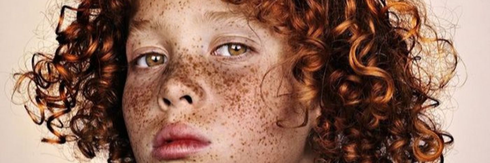 Фотограф преследва по света красотата на луничките