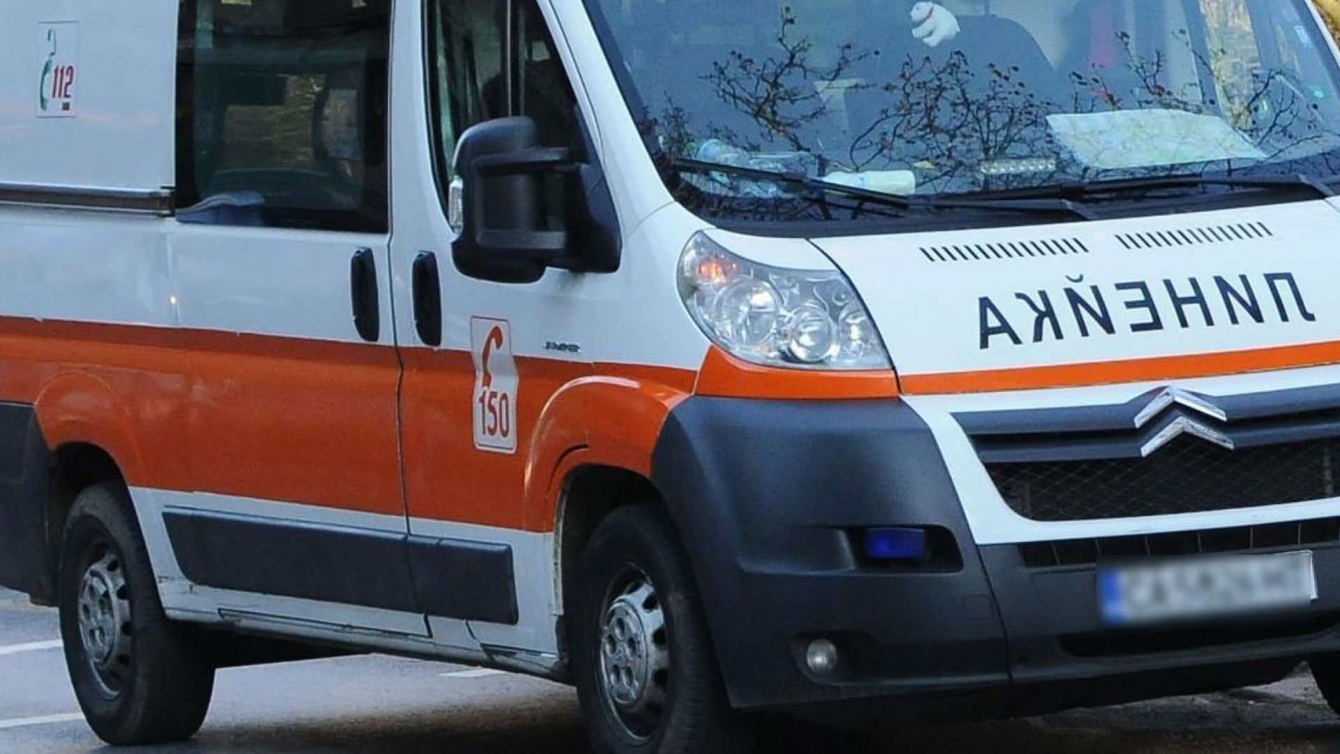 И шофьори на линейки вече ще помагат за спасяването на