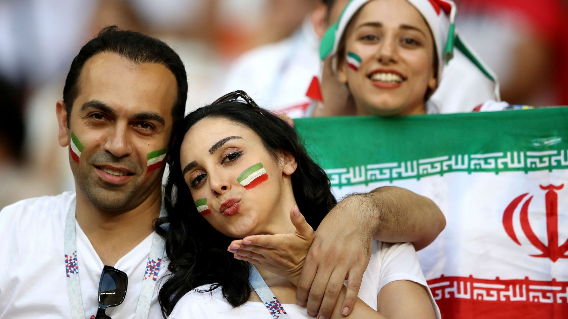 Иранските протестиращи призоваха ФИФА: Изхвърлете ни от Мондиала