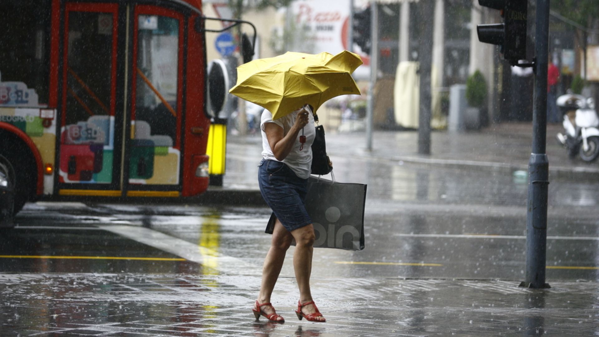 Дъждовете ще "давят" Западна България през целия юни