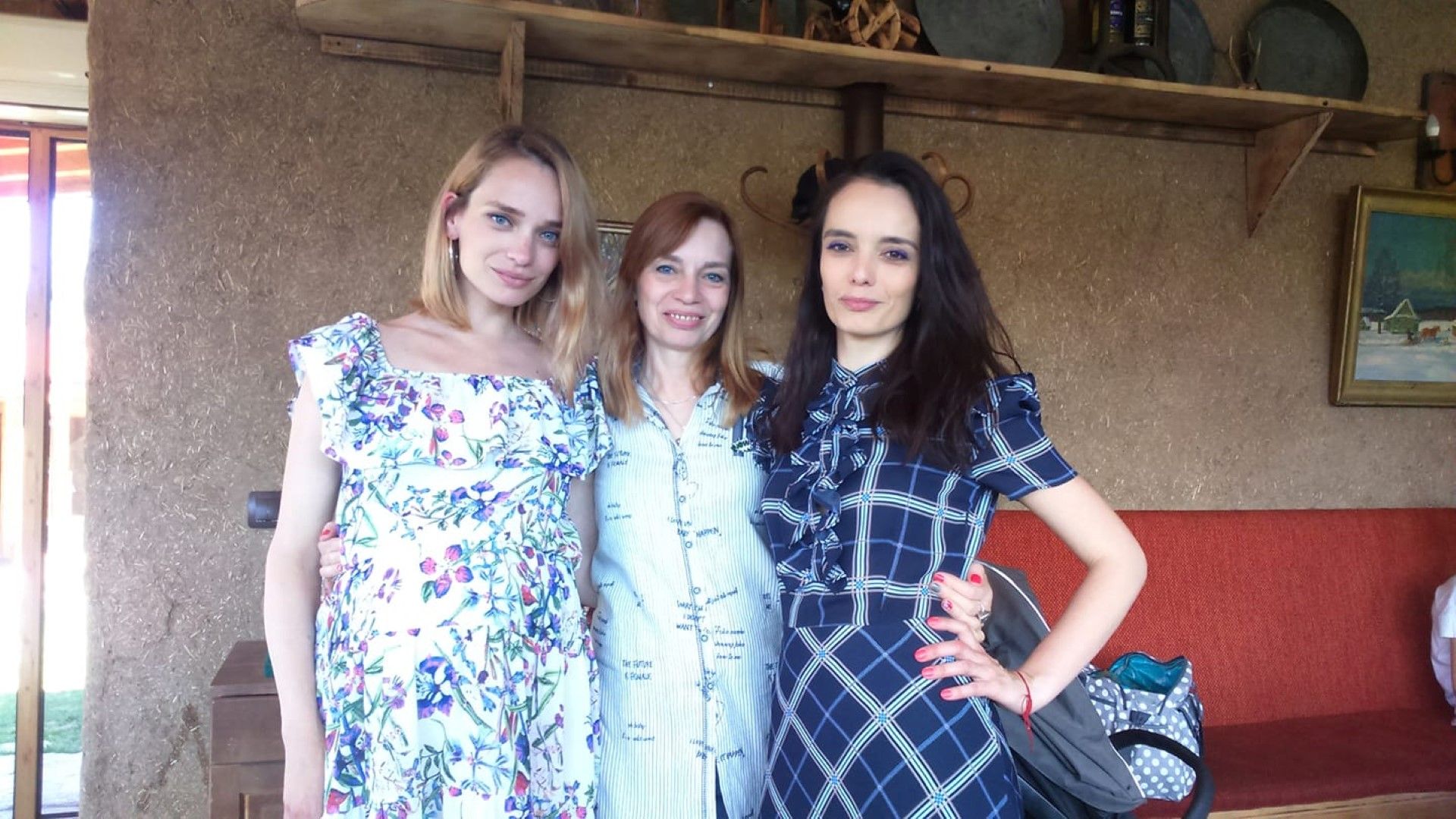 Ирена Милянкова със сестра си и майка си