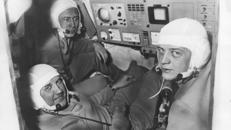 Разсекретиха последните думи на загиналите пилоти от кораба "Союз-11"