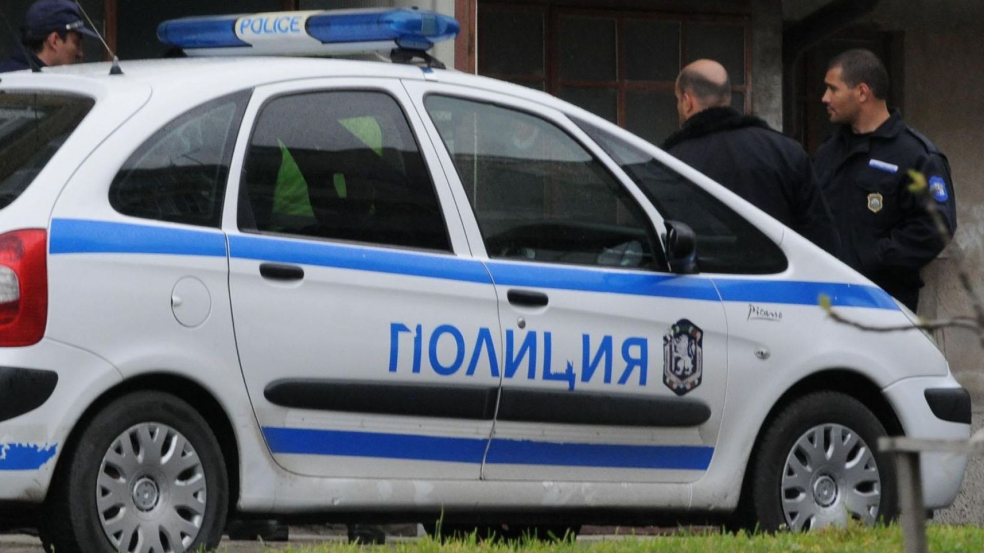 Хванаха крадла от Варна на прозореца на мазе