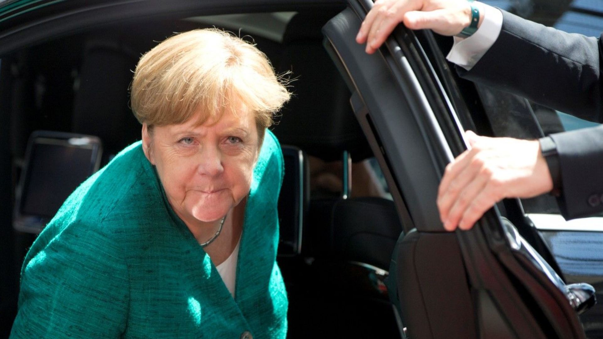 Съдбовни дни за Меркел: пет възможни сценария