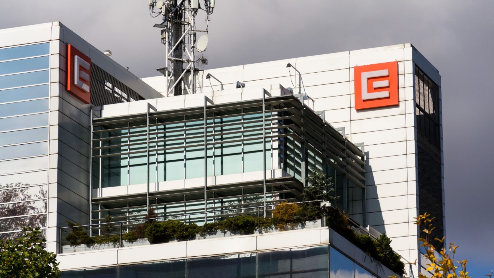 Възможно е до края на октомври да има краткотрайни прекъсвания