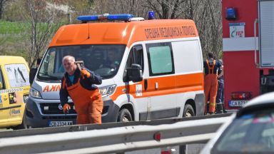Мъж е загинал рано тази сутрин при опит да пресече