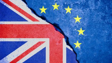 Британски министър скъса доклад относно евентуално митническо споразумение с ЕС