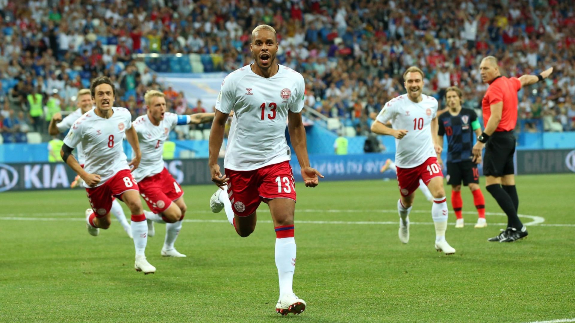 Датските звезди бойкотират националния тим