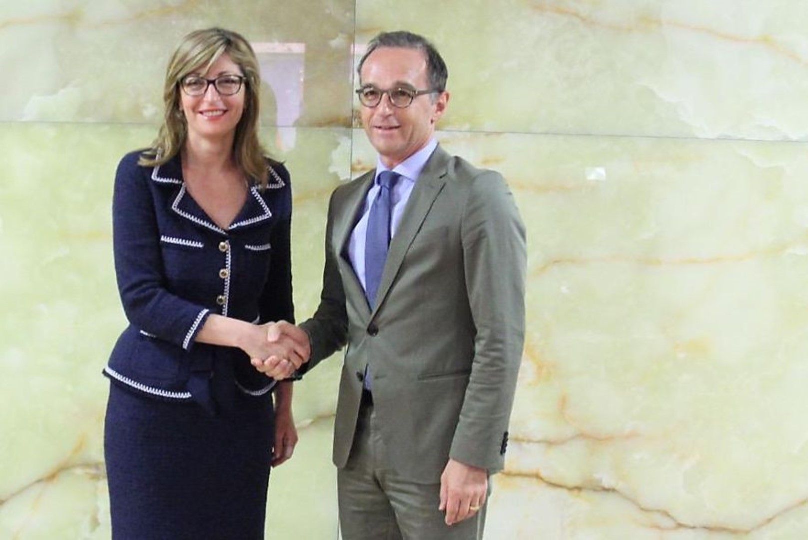Германският външен министър е в София по покана на Екатерина Захариеав