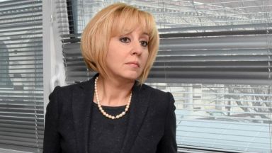 Властта оставя Мая Манолова без кола и шофьор от НСО