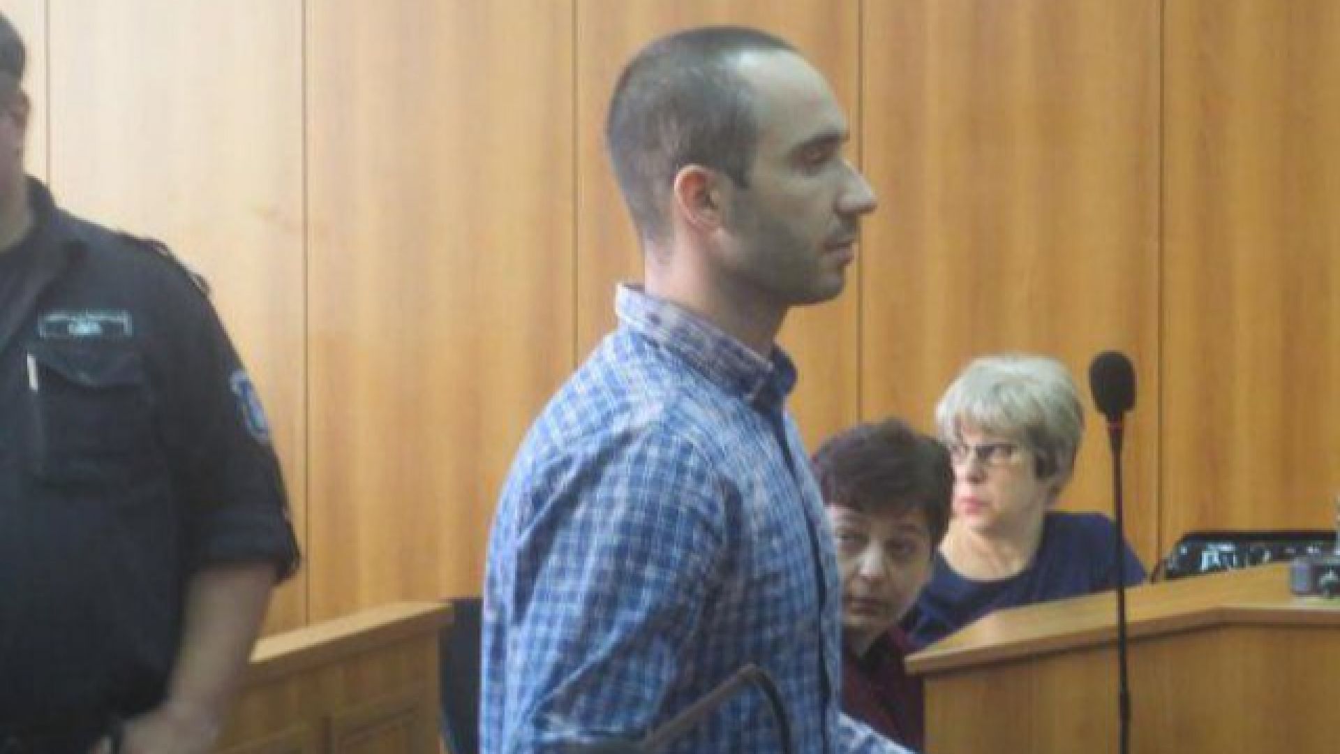 Съдът в Пловдив назначи допълнителна експертиза на всички ножове иззети