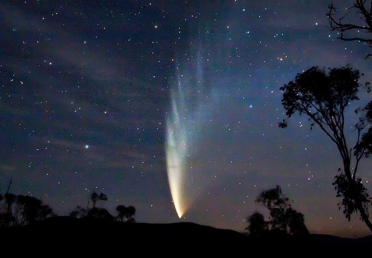 Кометата C/2006 P1 над Австралия
