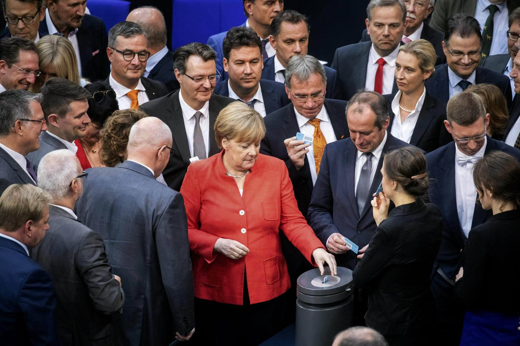 Въпреки постигнатото споразумение, трудните времена за Меркел не са отминали