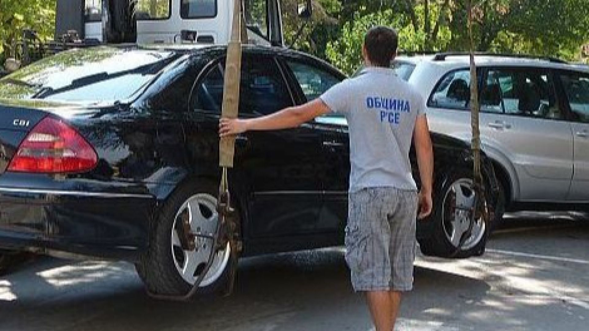 Община Русе пуска трети "паяк" за неправилно паркираните автомобили