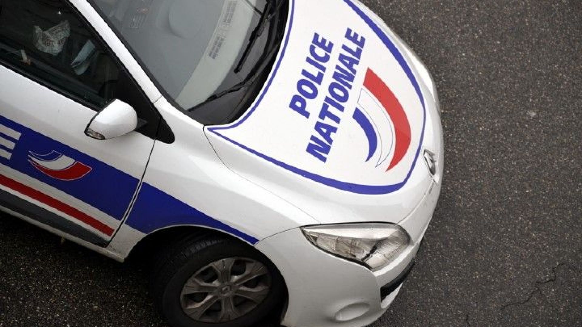 Полицаят, убил 22-годишен мъж във френския град Нант, бе поставен под стража