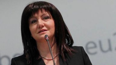 Председателят на парламента Цвета Караянчева покани европейските институции да изпратят